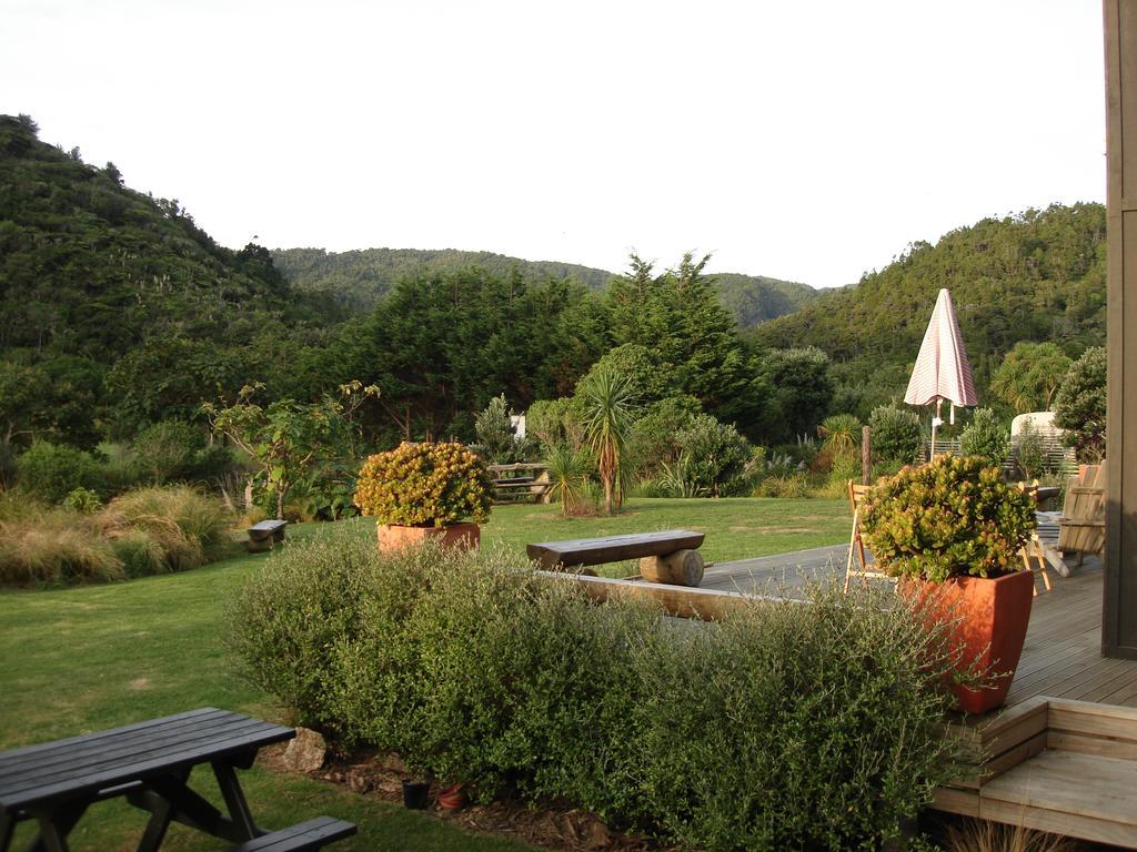 Piha Beachstay Accommodation Exteriör bild