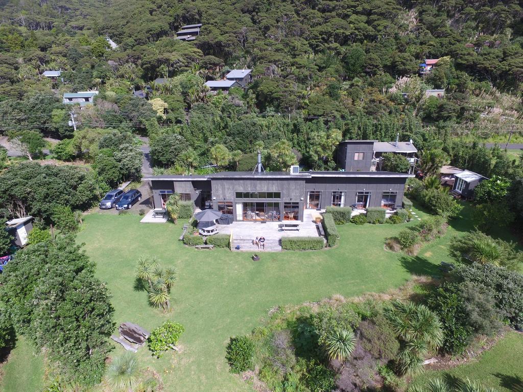 Piha Beachstay Accommodation Exteriör bild