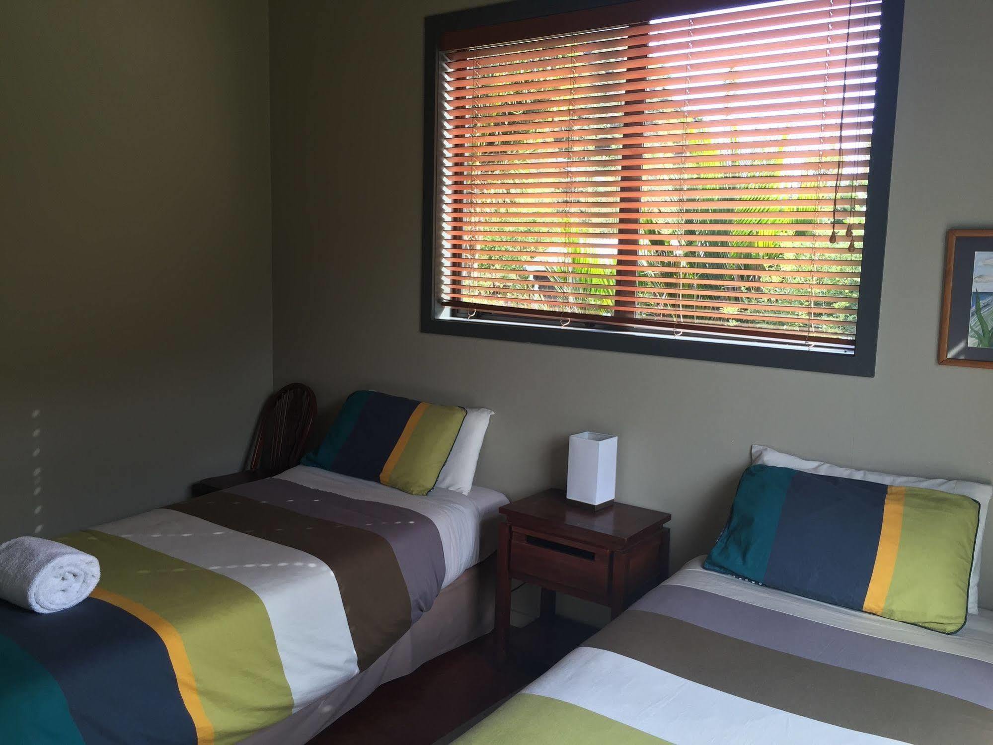 Piha Beachstay Accommodation Exteriör bild