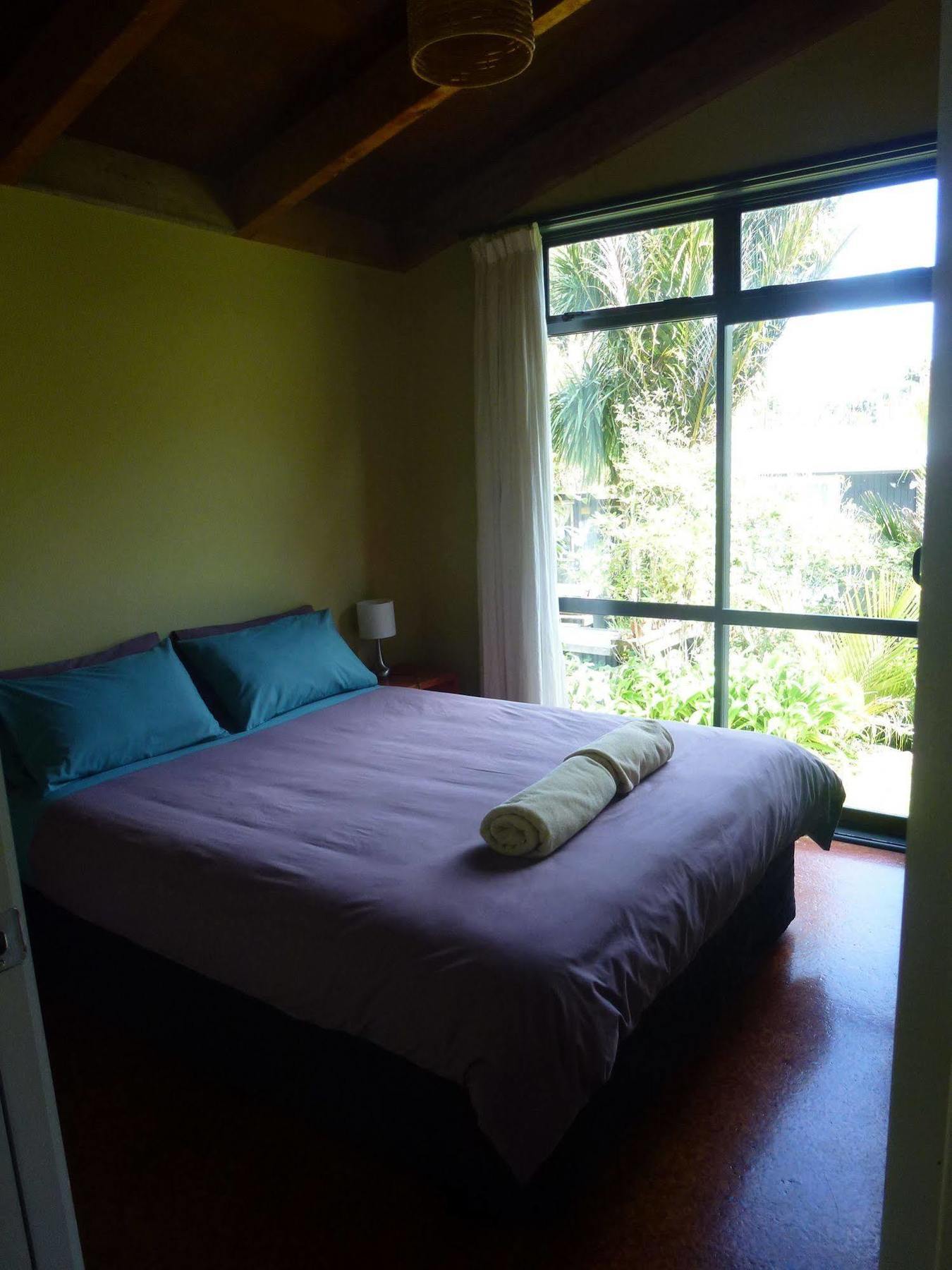 Piha Beachstay Accommodation Exteriör bild